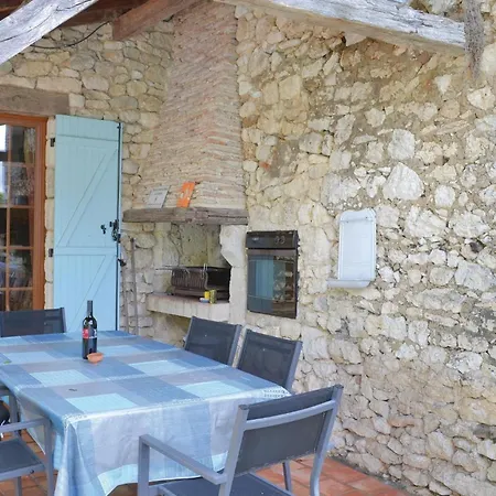 Holiday home 2 Bedroom Cozy In Monestier (Dordogne)